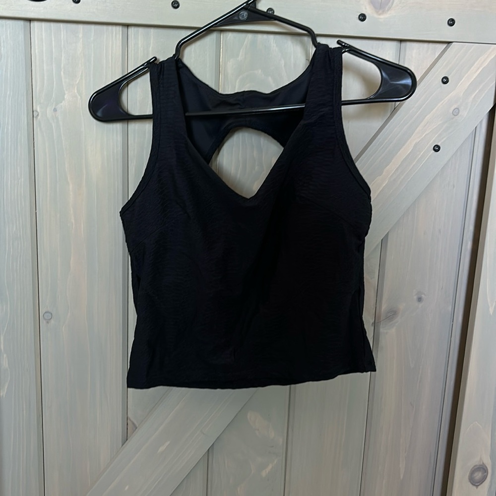 Black workout tank top